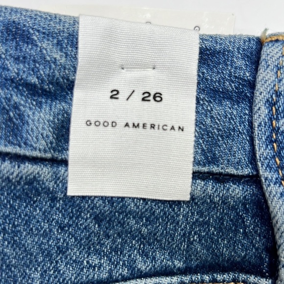 GOOD AMERICAN NWT  GOOD CLASSIC HIGH RISE RAW HEM BLUE JEAN SZ 26 - Picture 6 of 11